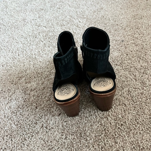Vince Camuto western style booties - Picture 4 of 5